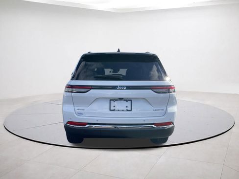 Certified 2023 Jeep Grand Cherokee Limited image 5