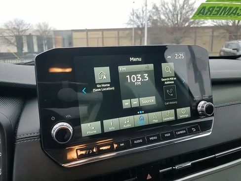 Used 2023 Mitsubishi Outlander SE image 21