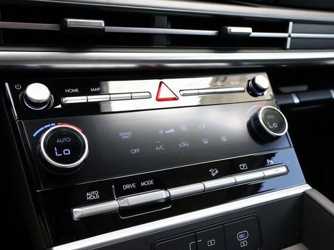 New 2026 Hyundai Santa Fe SE image 38