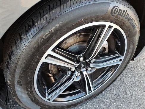 Used 2024 Ford Mustang Premium image 9