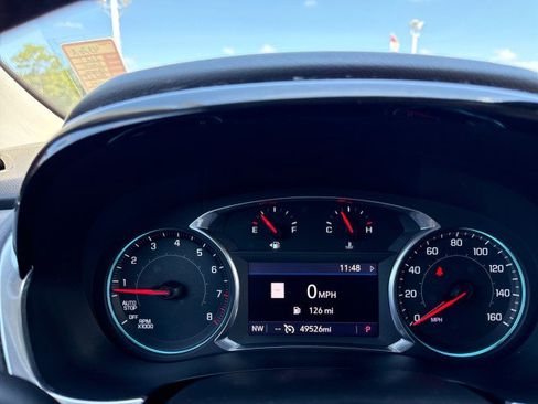 Used 2021 Chevrolet Traverse LT w/ LT Premium Package image 31