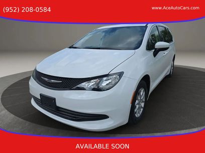 Used 2022 Chrysler Voyager LX
