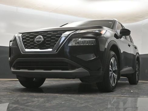 Used 2023 Nissan Rogue SV w/ SV Premium Package AWD/4WD image 11