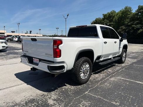 Used 2023 Chevrolet Silverado 2500 High Country w/ LPO, Hitch Package AWD/4WD image 3