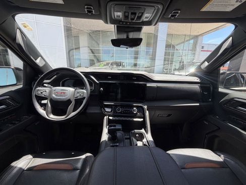 Used 2023 GMC Sierra 1500 AT4 w/ AT4 Premium Package AWD/4WD image 26