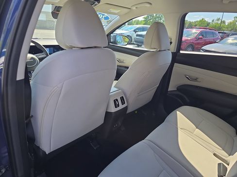 Used 2025 Hyundai Tucson SEL AWD/4WD image 24
