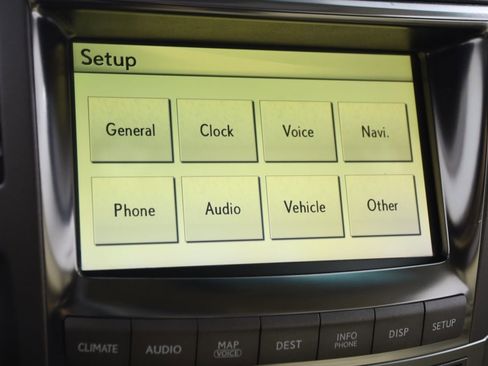 Used 2010 Lexus LX 570 4WD w/ Preferred Accessory Package image 37