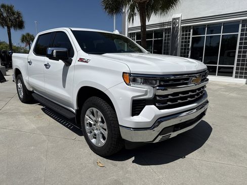 Used 2024 Chevrolet Silverado 1500 LTZ w/ Technology Package image 2