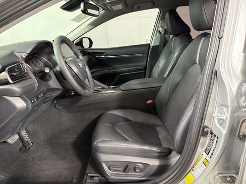 Used 2024 Toyota Camry XSE image 5