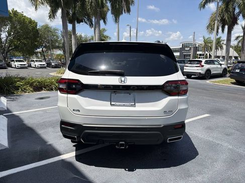 Used 2023 Honda Pilot Elite image 7