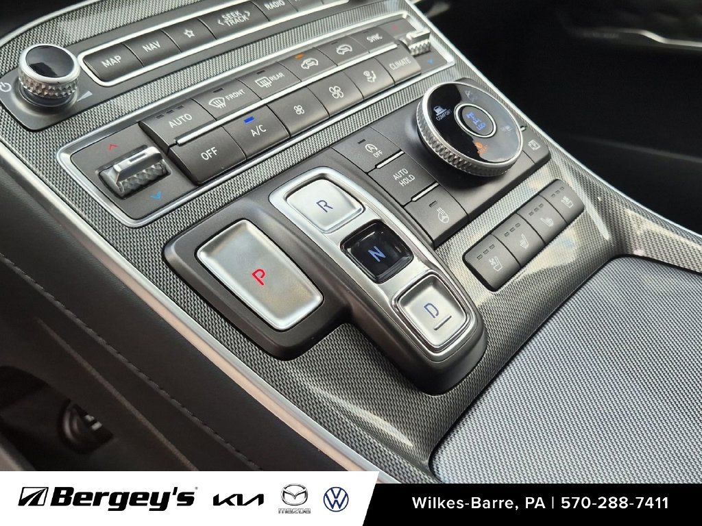 Used 2023 Hyundai Santa Fe Limited w/ Cargo Package AWD/4WD image 29