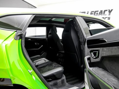 Used 2023 Lamborghini Urus S AWD/4WD image 44