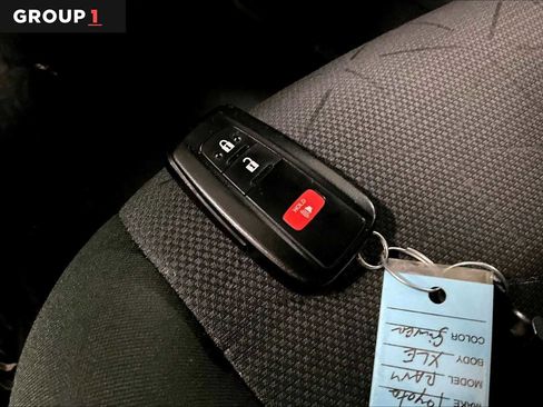 Used 2023 Toyota RAV4 XLE AWD/4WD image 15