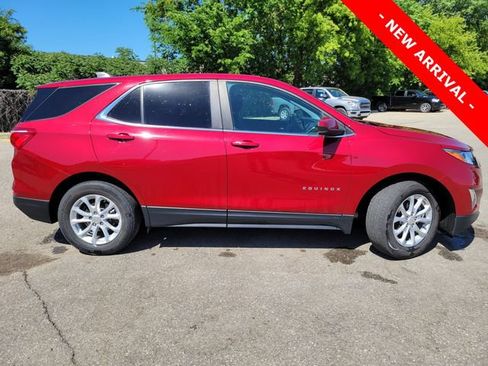 Used 2021 Chevrolet Equinox LT FWD image 2