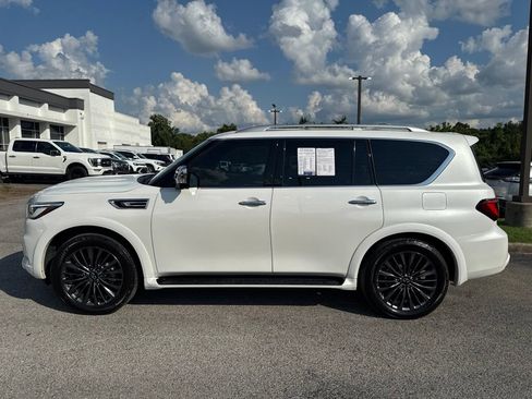 Used 2023 INFINITI QX80 Sensory w/ Cargo Package AWD/4WD image 3