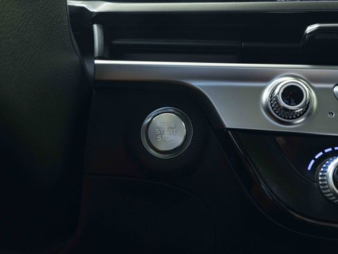 Used 2025 Kia Telluride S FWD image 26