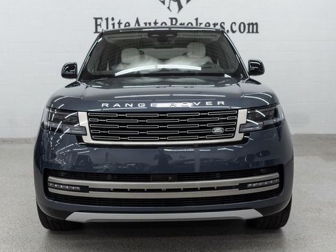 Used 2025 Land Rover Range Rover SE AWD/4WD image 3