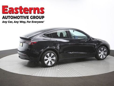 Used 2021 Tesla Model Y Long Range AWD/4WD image 37