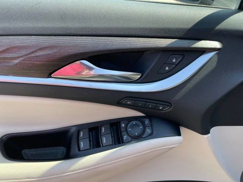 Used 2023 Buick Enclave Avenir w/ Avenir Technology Package AWD/4WD image 16
