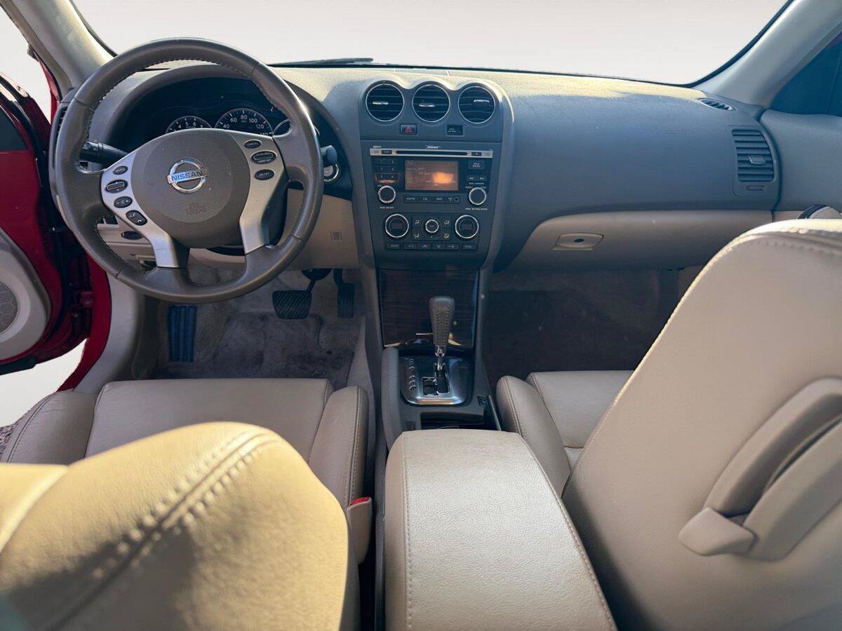 Used 2011 Nissan Altima 2.5 S w/ 2.5S Premium Pkg FWD image 10