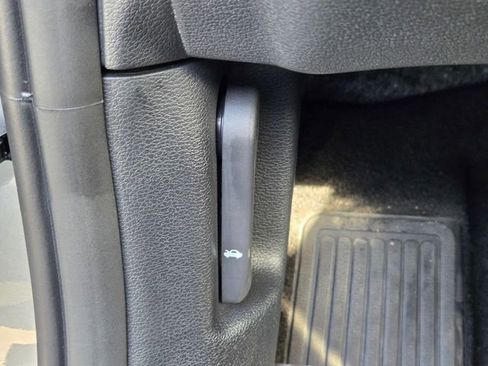 New 2026 Kia Sportage LX image 17