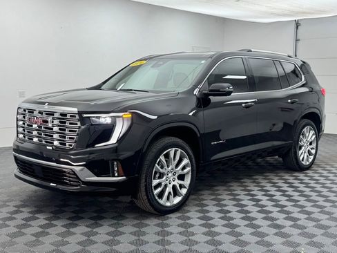 Used 2024 GMC Acadia Denali w/ Super Cruise Package FWD image 2