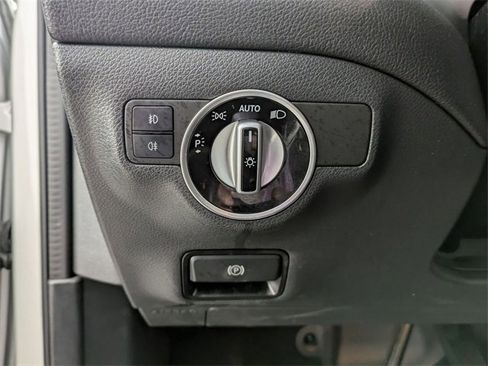 Used 2018 Mercedes-Benz GLA 250 GLA 250 image 16