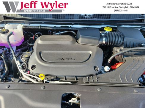 New 2026 Chrysler Pacifica Select image 17