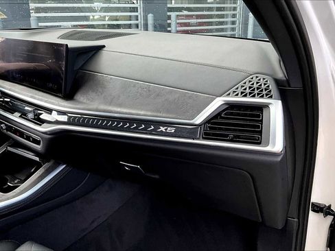 Used 2024 BMW X5 sDrive40i image 17