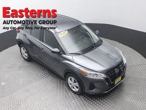 Used 2024 Nissan Kicks S FWD image 3