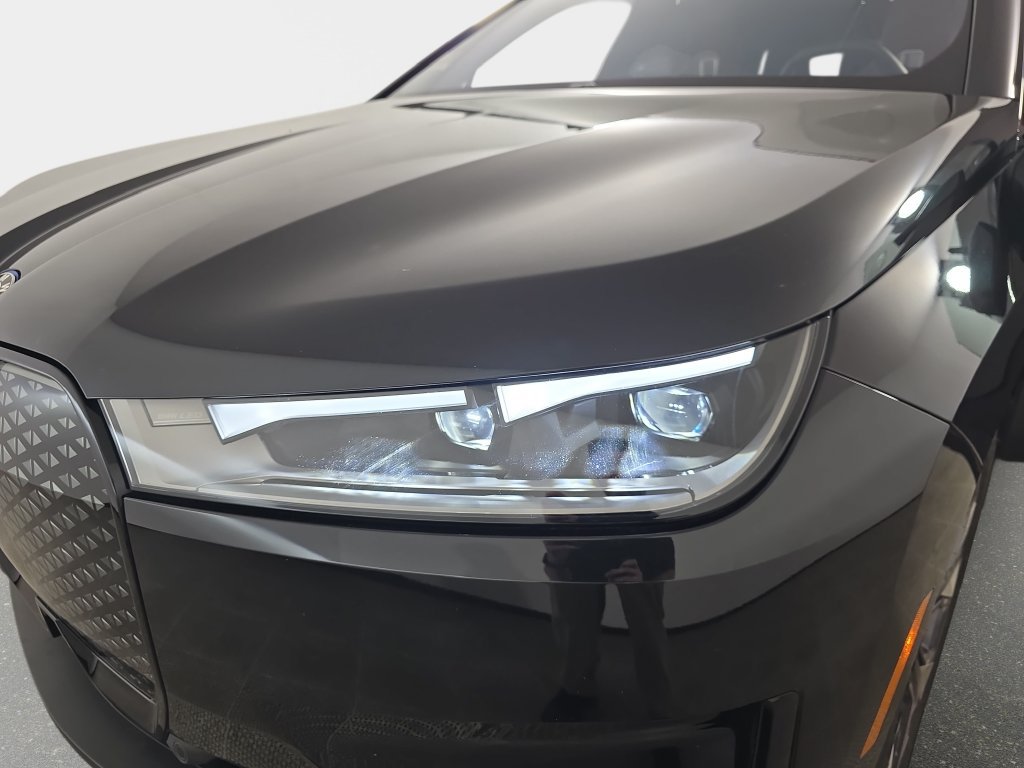 Certified 2024 BMW iX xDrive50 AWD/4WD image 32