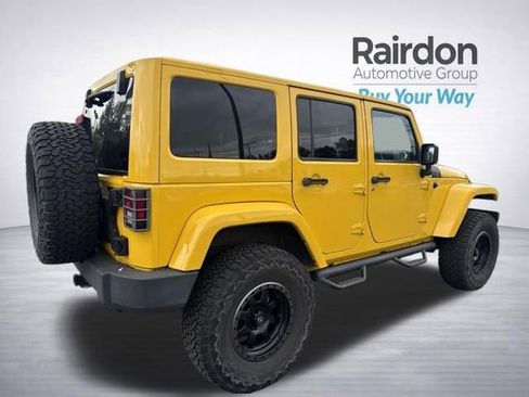 Used 2015 Jeep Wrangler Unlimited Sahara AWD/4WD image 7