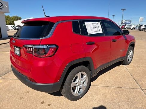 New 2024 Jeep Compass Sport image 15