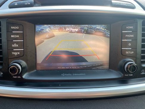 Used 2019 Kia Sorento FWD V6 w/ LX V6 Convenience Package image 21