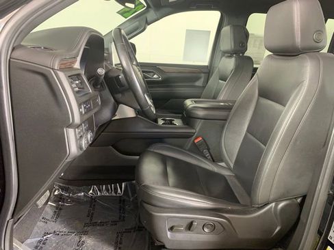 Used 2024 Chevrolet Suburban LT AWD/4WD image 12