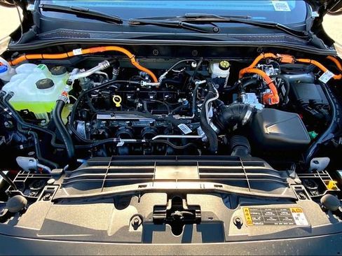 New 2025 Ford Escape SE image 11