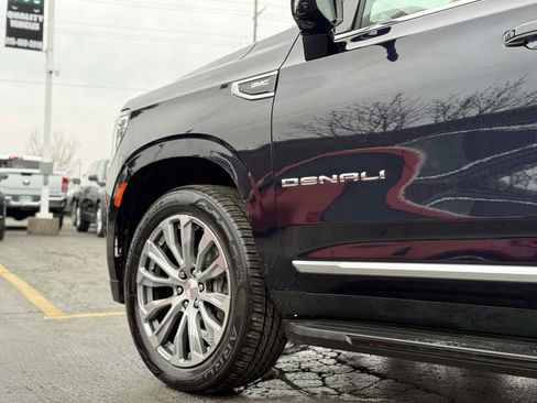 Used 2021 GMC Yukon XL Denali RWD image 16