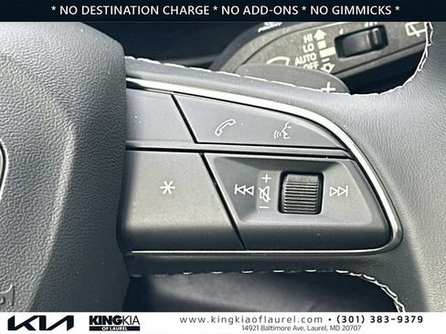 Used 2023 Audi Q8 Premium Plus AWD/4WD image 9