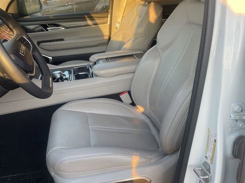 Used 2024 Jeep Wagoneer L Series II w/ Flexible Seating Group image 6