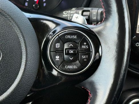 Used 2020 Kia Soul GT-Line Turbo FWD image 21