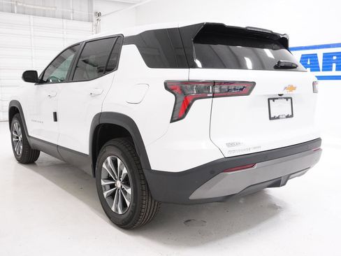 New 2026 Chevrolet Equinox LT image 9