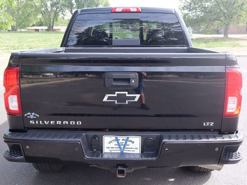 Used 2017 Chevrolet Silverado 1500 LTZ Z71 w/ LTZ Plus Package AWD/4WD image 6