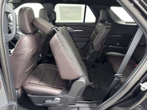 New 2026 Ford Explorer Platinum w/ LUX Leather Package image 34