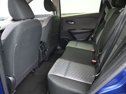 Used 2023 Nissan Rogue SV AWD/4WD image 10