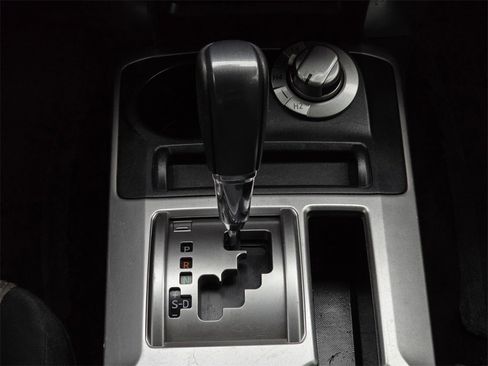 Used 2016 Toyota 4Runner SR5 image 11