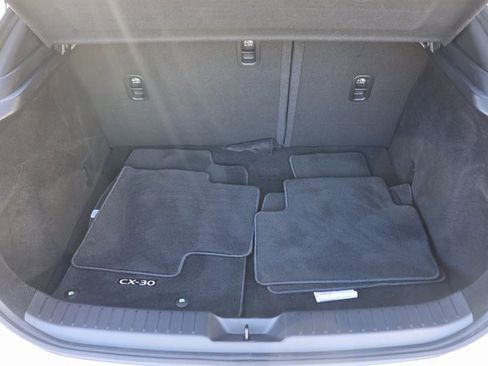 Used 2025 MAZDA CX-30 AWD 2.5 S w/ Preferred Package image 22