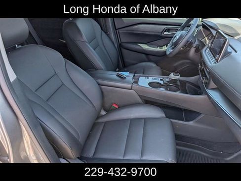 Used 2024 Nissan Rogue SV w/ SV Premium Package FWD image 20
