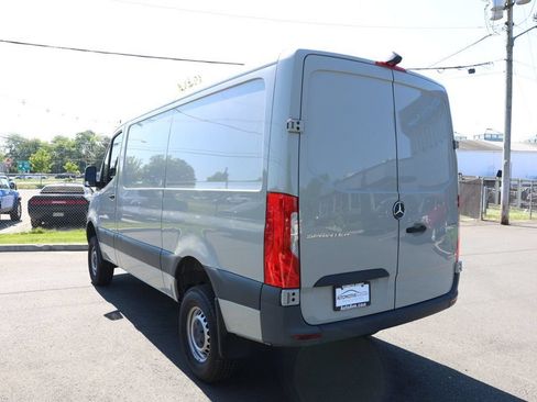 Used 2024 Mercedes-Benz Sprinter 2500 image 3