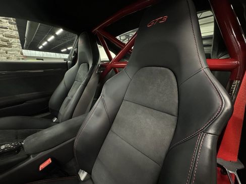 Used 2015 Porsche 911 GT3 image 22
