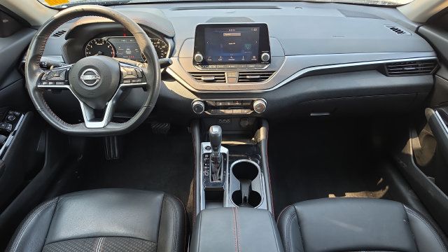 Used 2023 Nissan Altima 2.5 SR FWD image 7